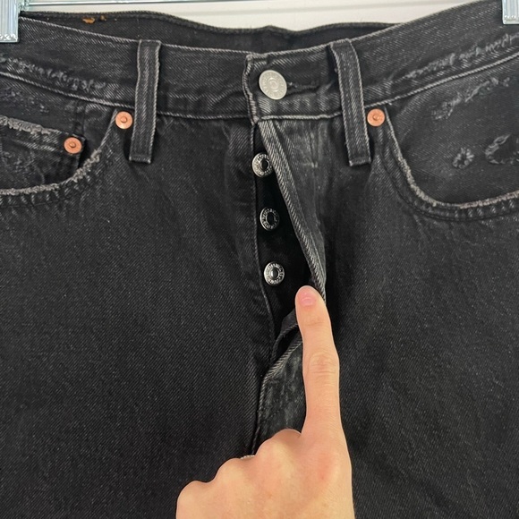 NWOT Levi’s Black Distressed 501 Straight Leg Jeans - 27x30 - Picture 4 of 8